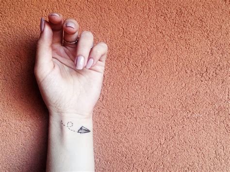 Tatuaggi piccoli: 200 Idee, foto e significati